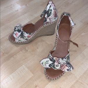 London Fog Open Toe Espadrille Wedge Sandal